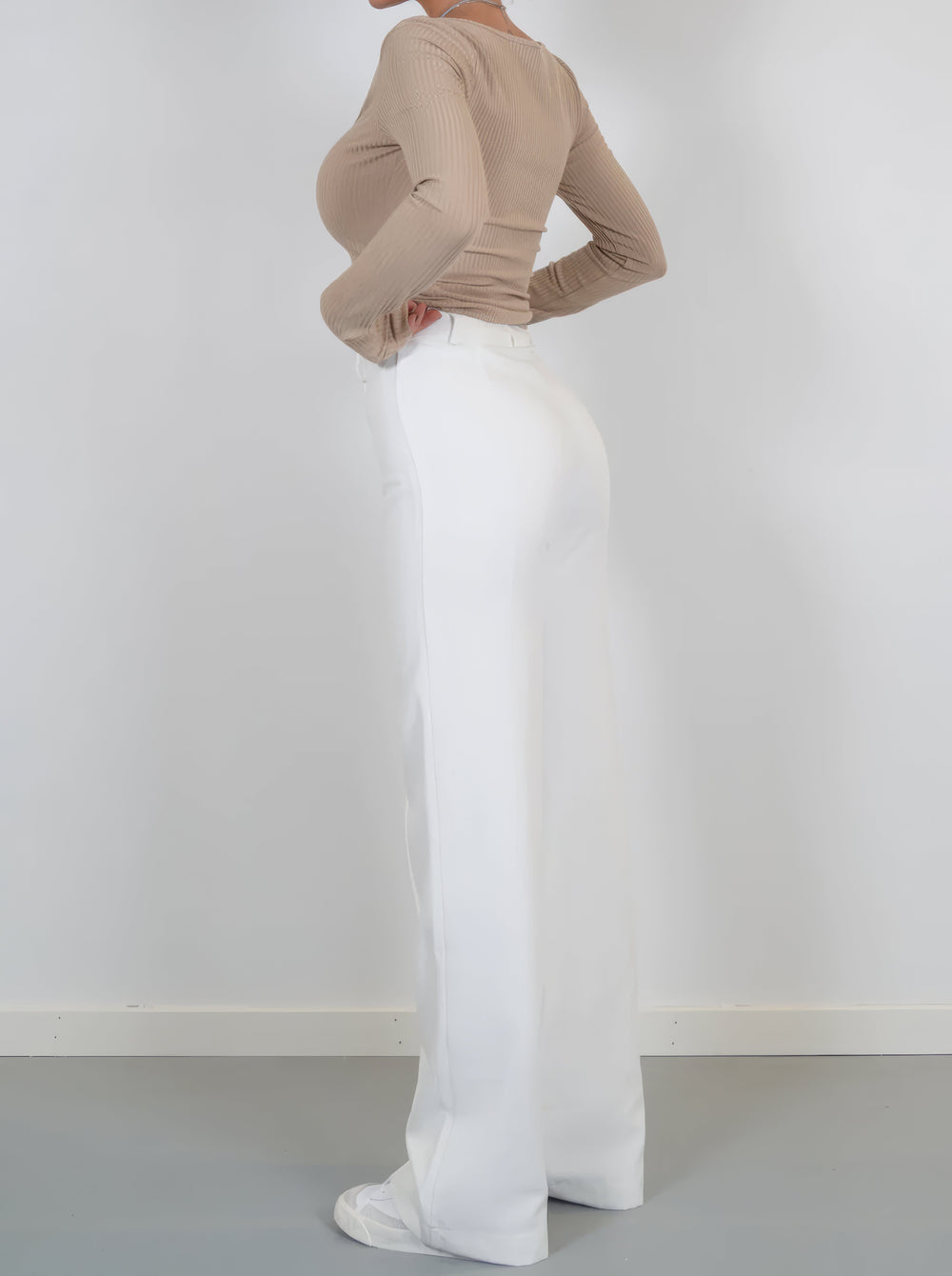 Mireille relaxed high waist wide leg trousers – image 2