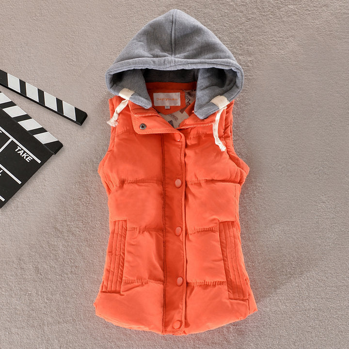 Oona contrast hood fitted quilted gilet – image 8