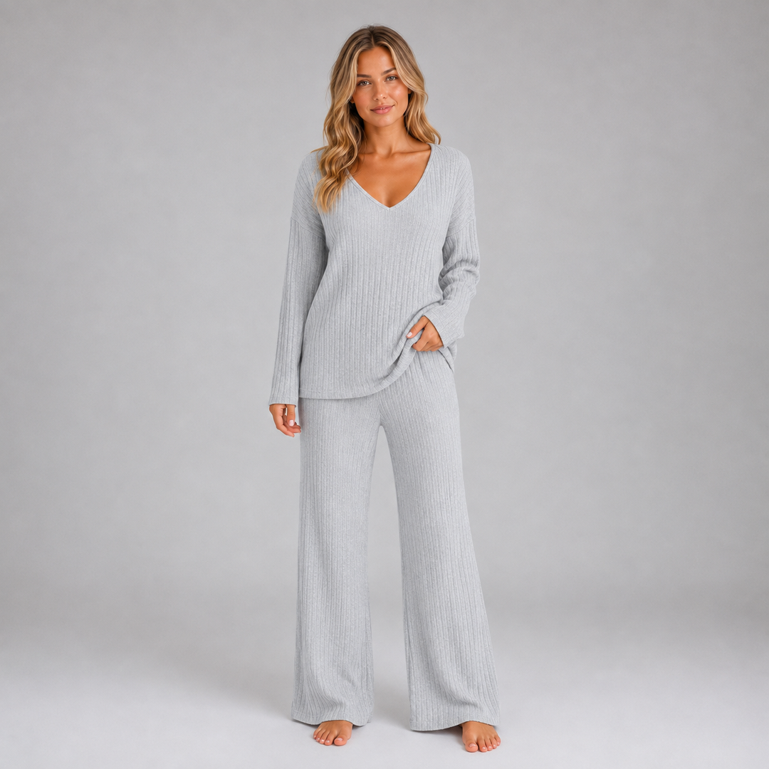 Naomi ribbed knit v neck lounge set – image 5
