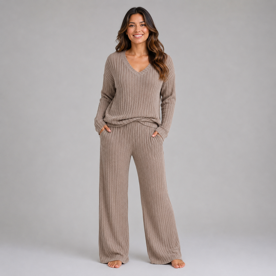 Naomi ribbed knit v neck lounge set – image 4
