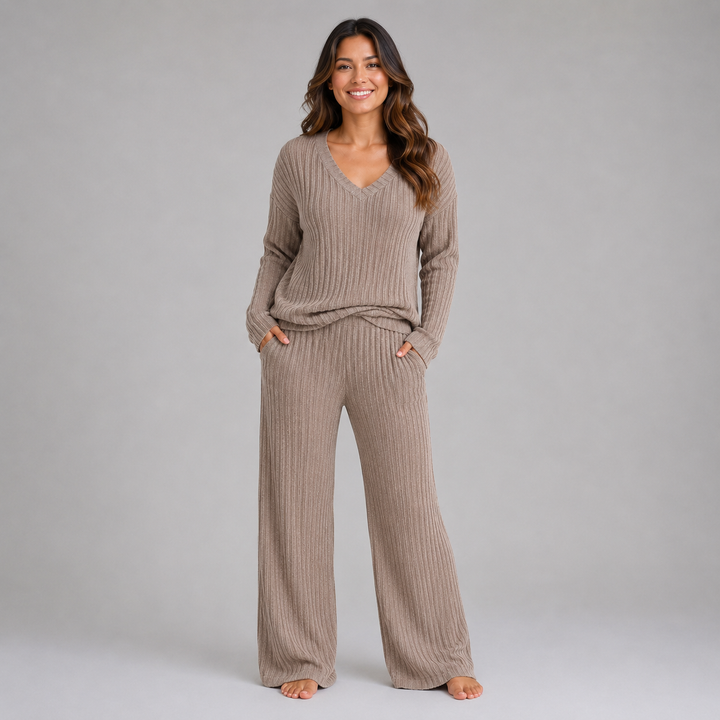 Naomi ribbed knit v neck lounge set – image 4