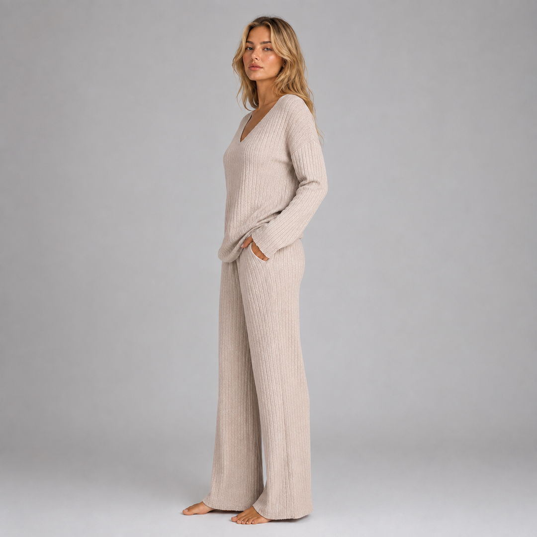 Naomi ribbed knit v neck lounge set – image 3