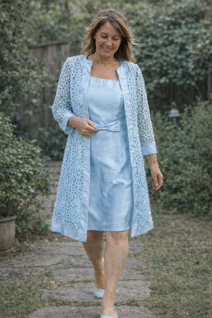 Odette two piece lace dress with jacket – image 4