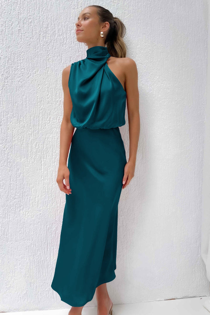 Natalia long satin dress with cut out – image 8