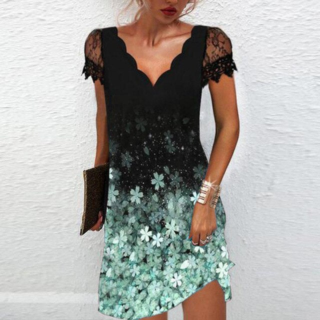 Delilah scalloped v neck dress with lace sleeves – image 4