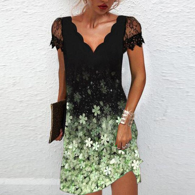 Delilah scalloped v neck dress with lace sleeves – image 6