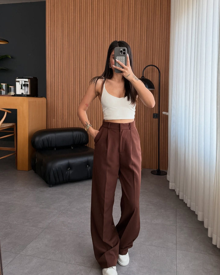 Blodwen straight leg trousers with high waist – image 10