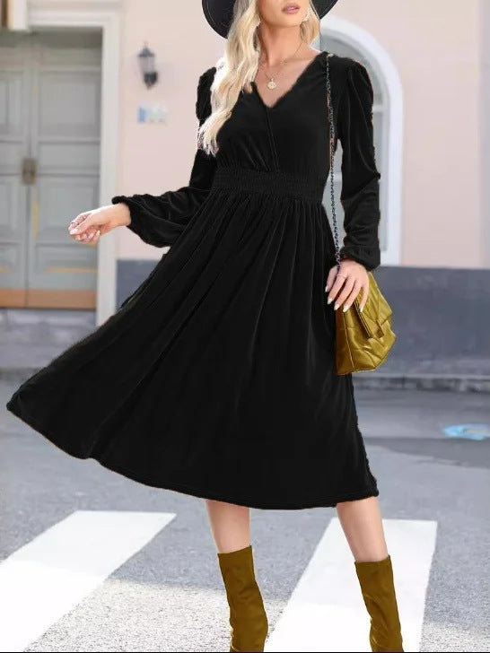 Tamsyn velvet V neck midi dress – image 7