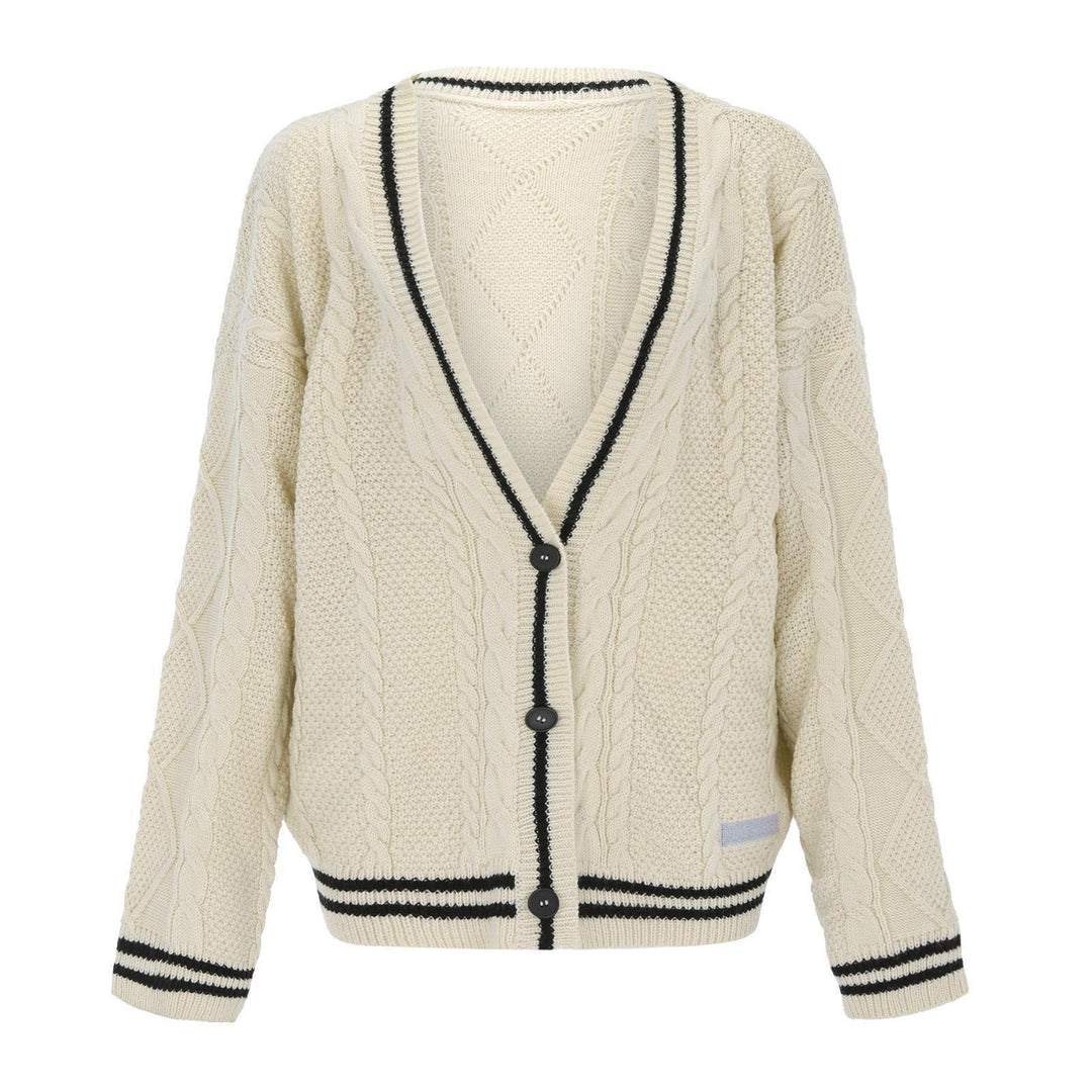 Constance oversized cable knit cardigan with stars – image 5