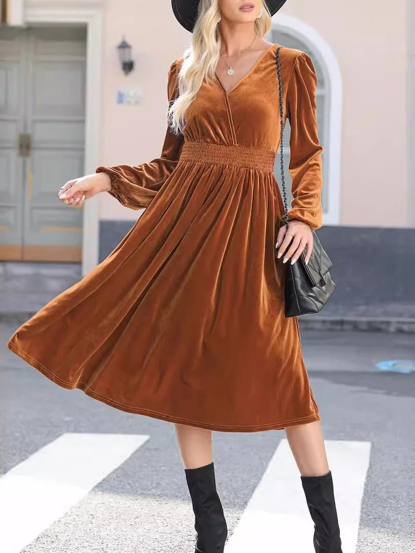 Tamsyn velvet V neck midi dress – image 6