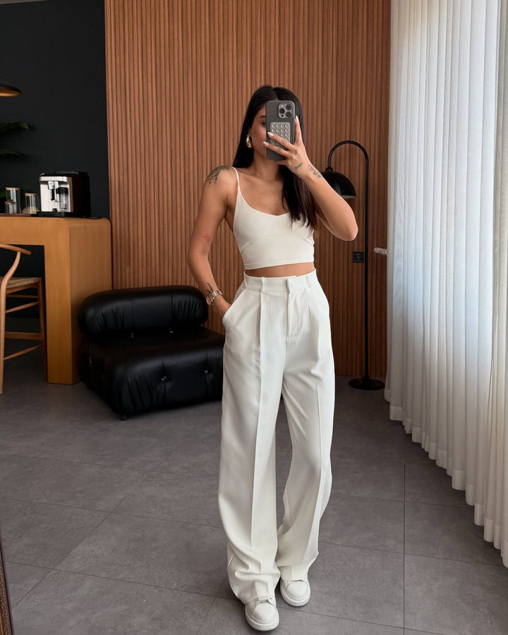 Blodwen straight leg trousers with high waist – image 9