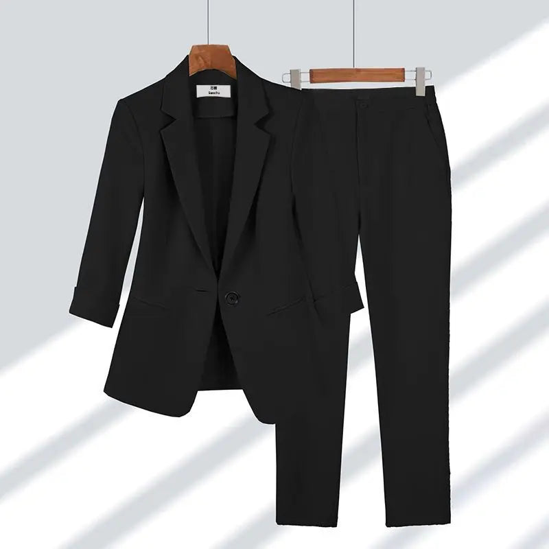 Eiluned blazer and trouser suit – image 3
