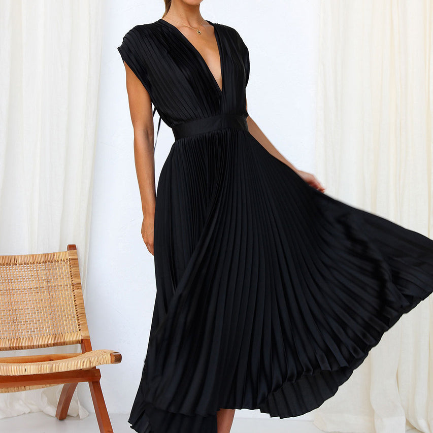 Maya V neck pleated midi dress with tie back – image 5
