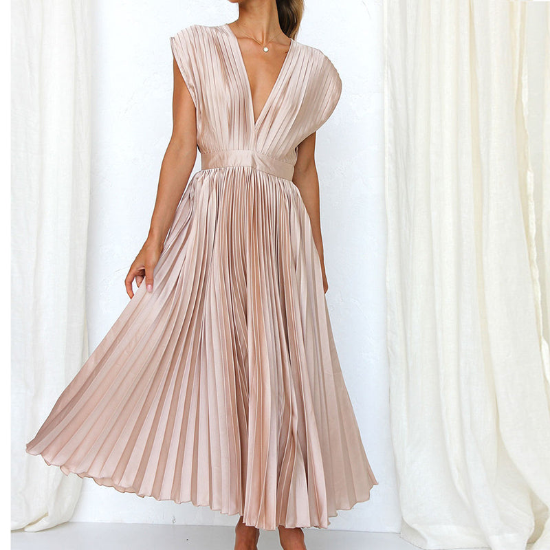 Maya V neck pleated midi dress with tie back – image 7