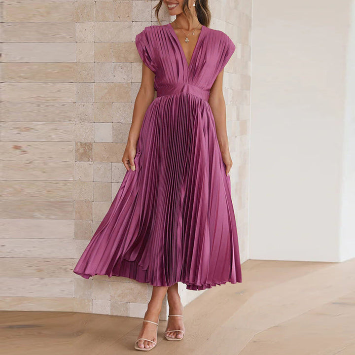 Maya V neck pleated midi dress with tie back – image 9
