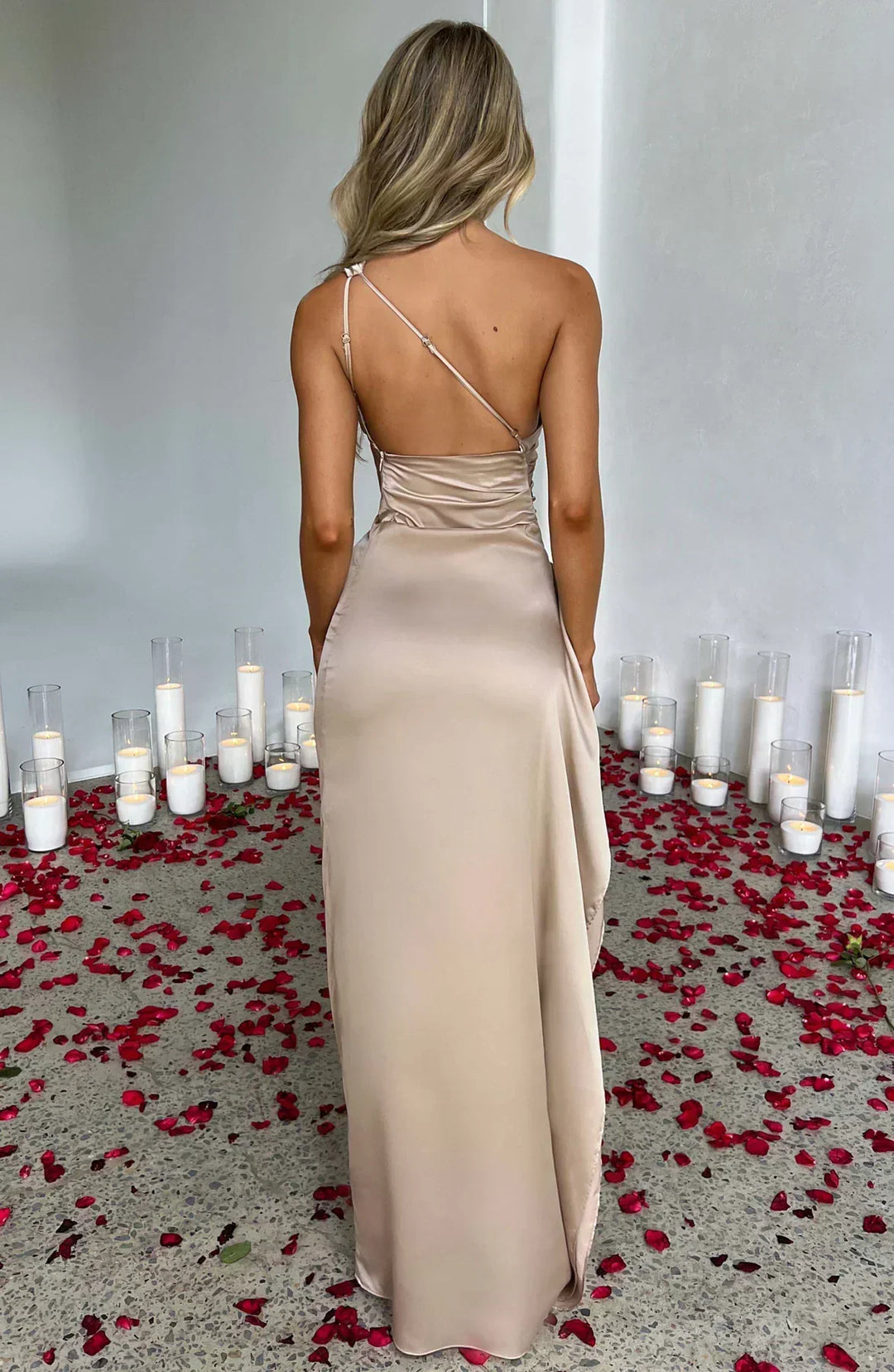 Venetia one shoulder satin slit maxi dress – image 3