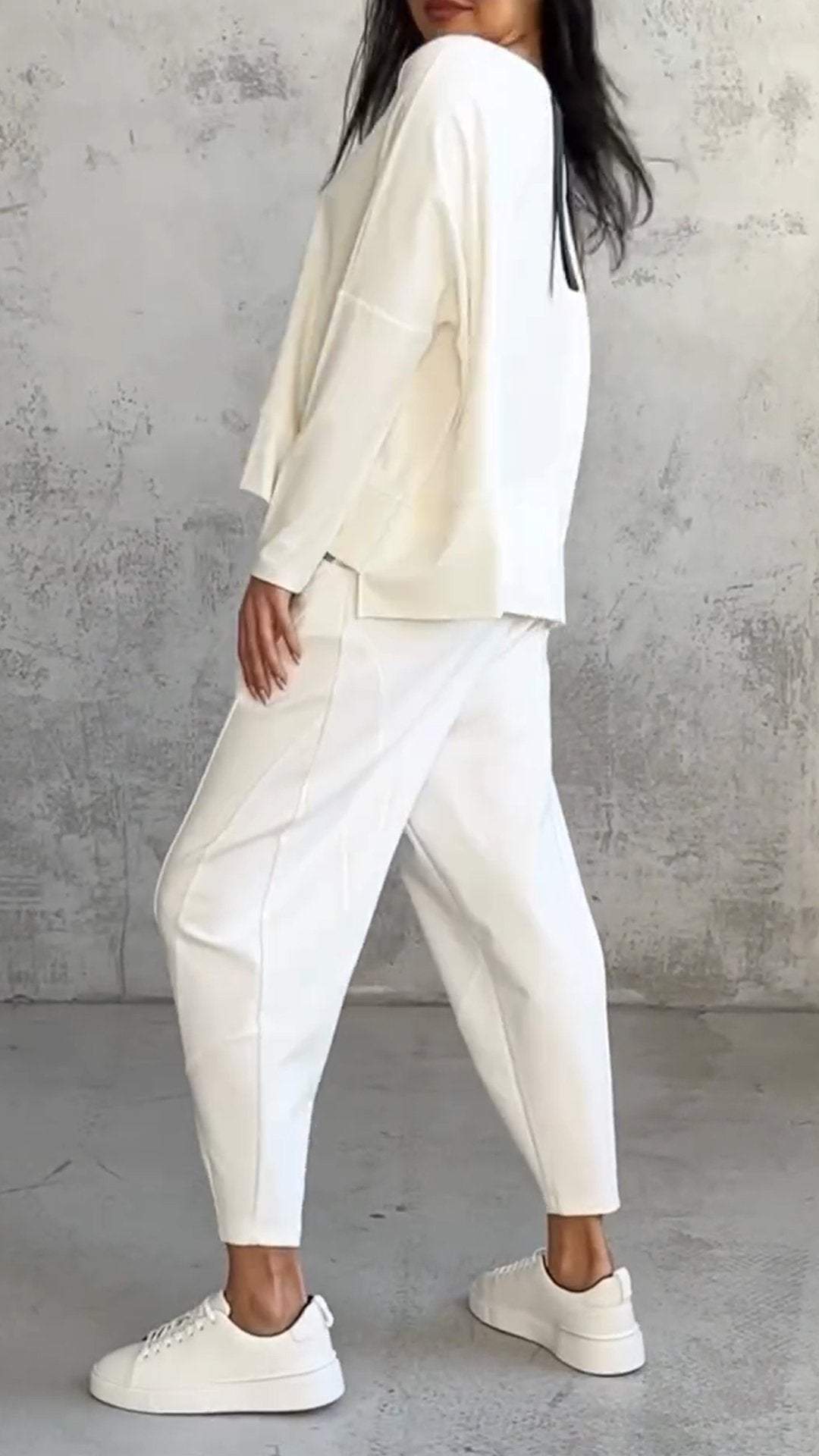 Mirella crew neck top and trouser lounge set – image 3