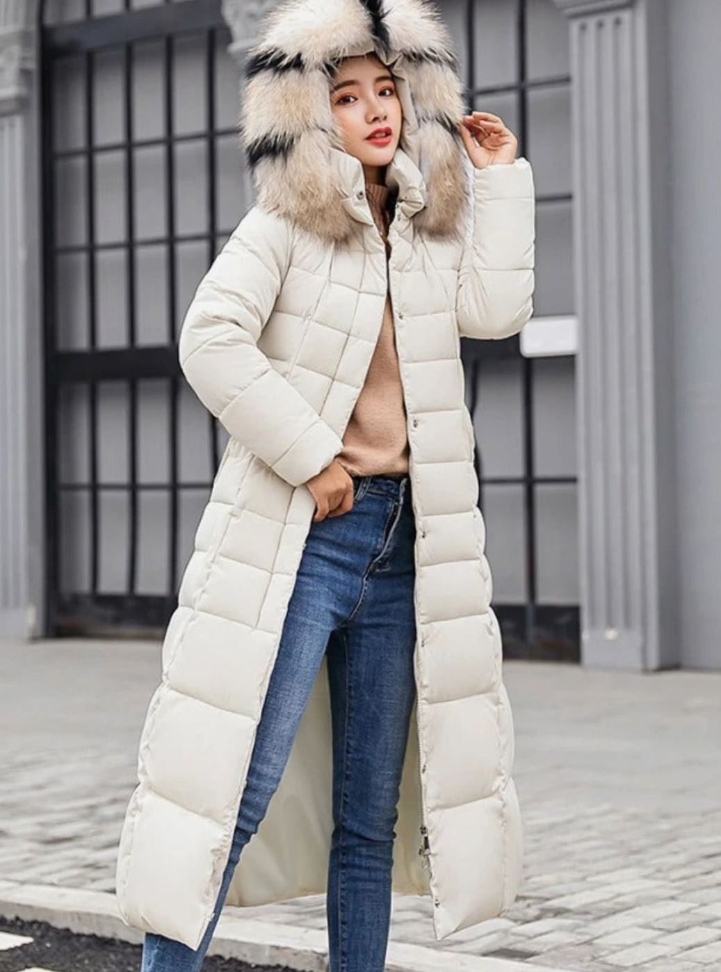 Isabel belted long puffer coat with faux fur hood – image 6